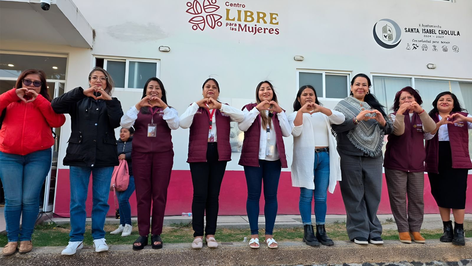 Puebla destaca reducción de violencia contra mujeres con Centros LIBRE ante presidenta Claudia Sheinbaum