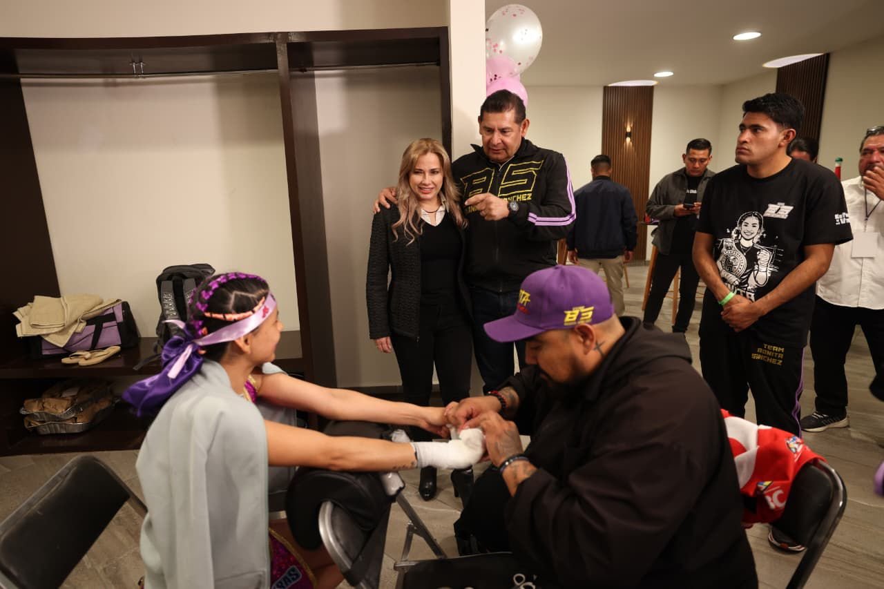 Puebla celebra a “La Bonita” Sánchez tras conquistar título mundial