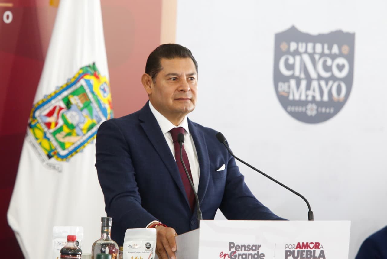 Glow impulsa derrama económica en Puebla con más de 150 mil visitantes diarios