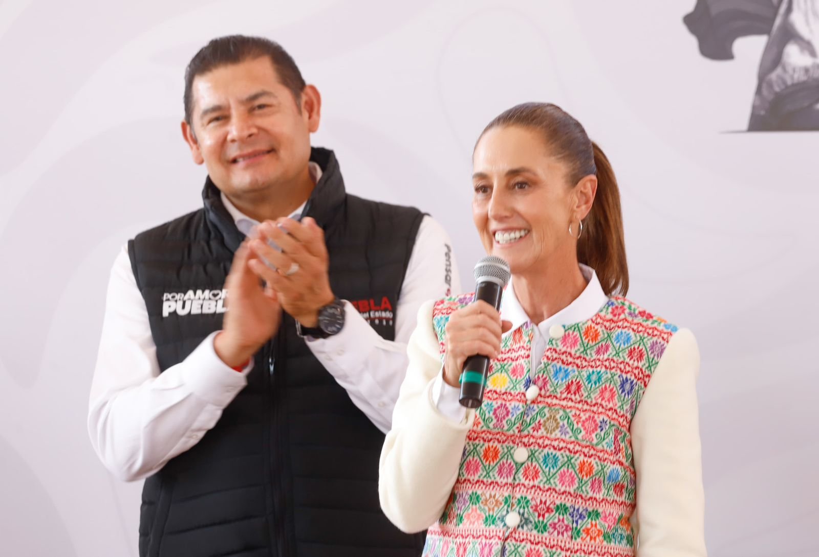 Sheinbaum reconoce impulso de Puebla en producción de paneles solares