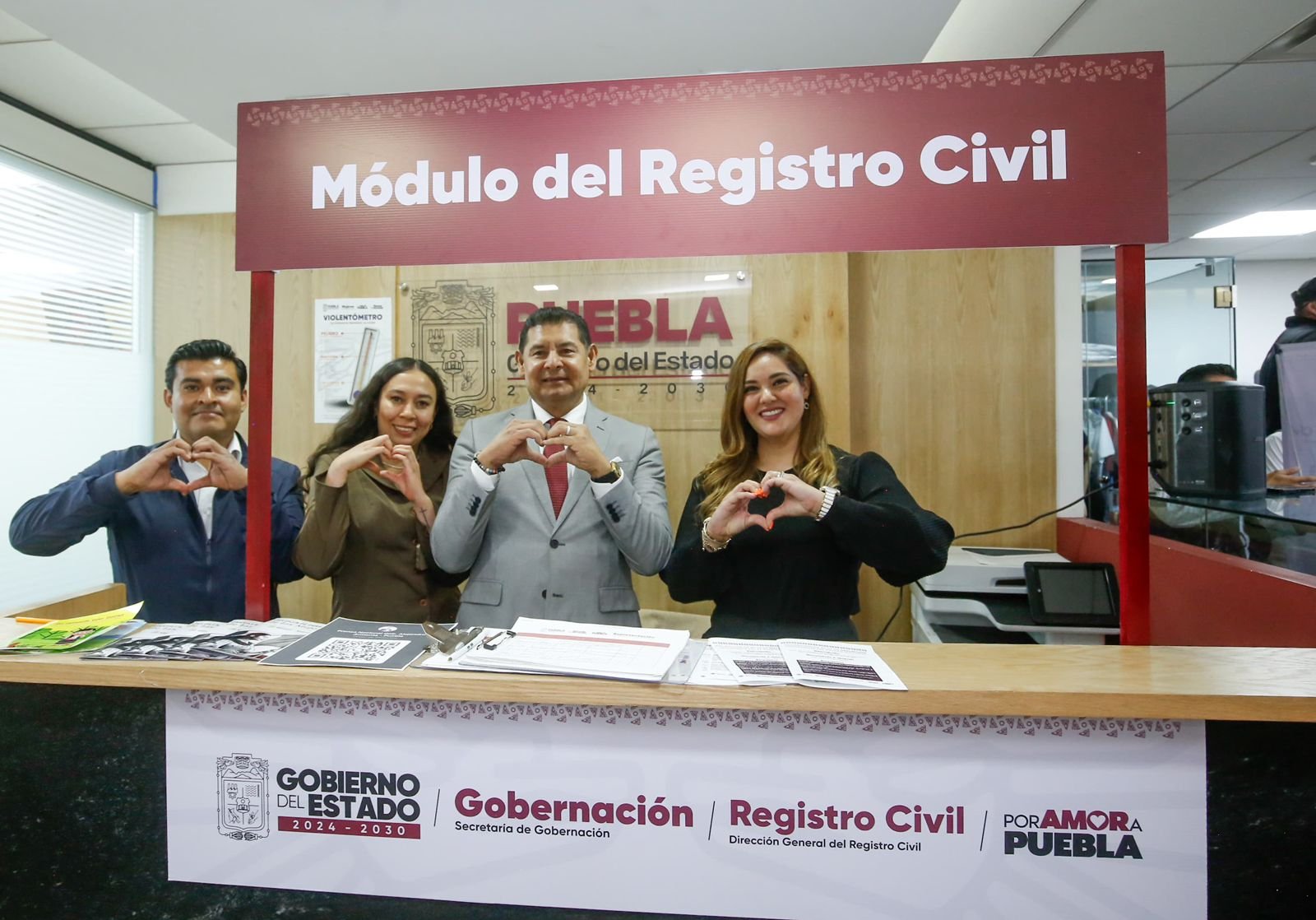Puebla inaugura módulo del Registro Civil en CDMX para acercar servicios a migrantes