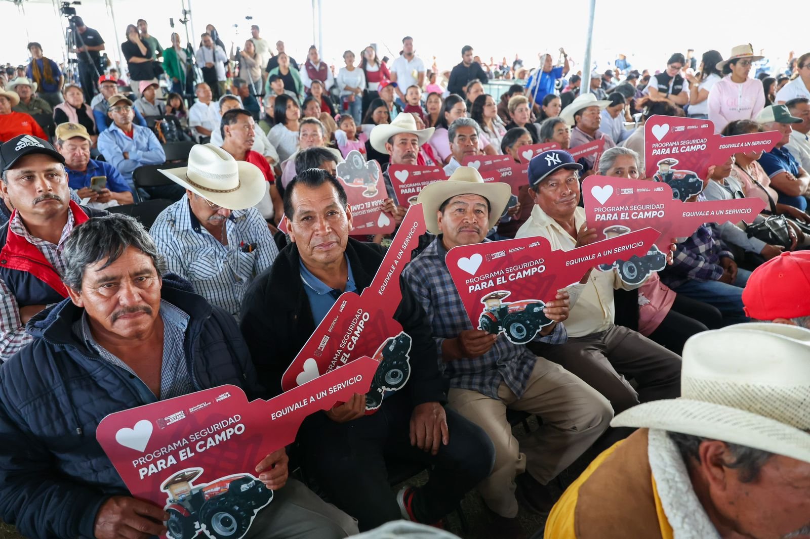 Gobierno estatal impulsa reactivación del campo con inversión histórica en Puebla