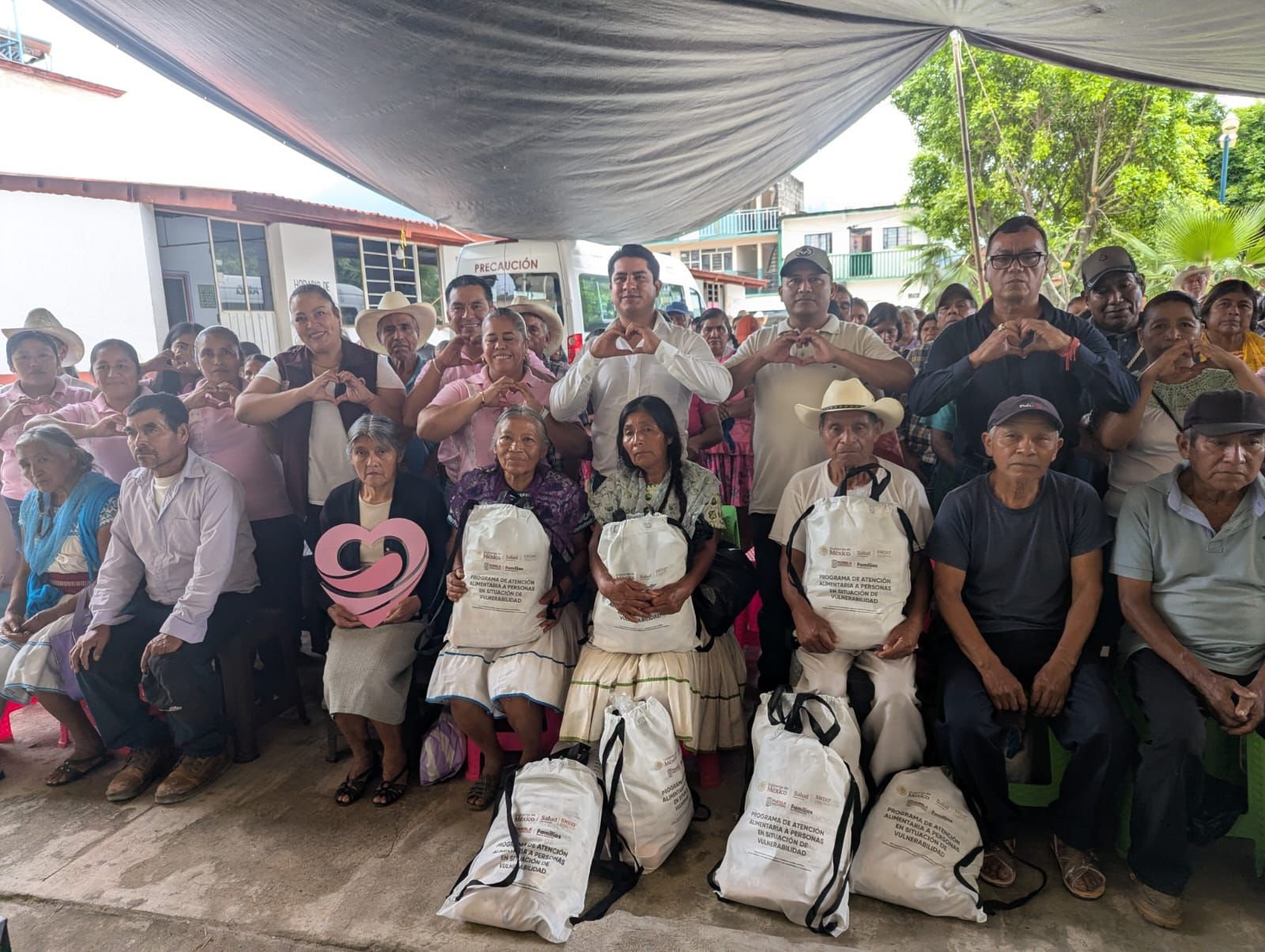SEDIF impulsa la nutrición de familias poblanas con entrega de apoyos alimentarios