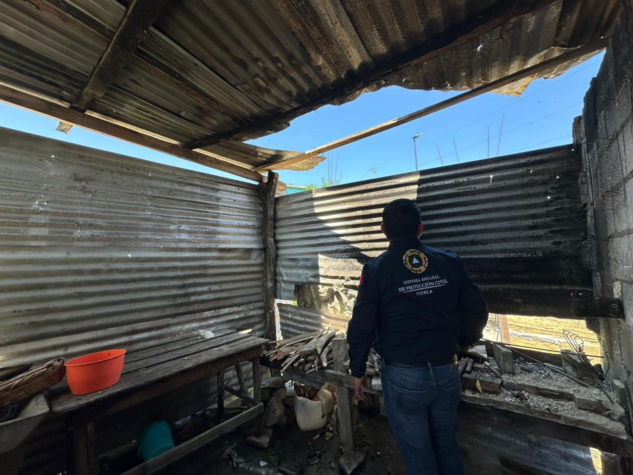 GOBIERNO DE PUEBLA ENTREGA APOYOS A FAMILIAS AFECTADAS POR LLUVIAS EN PANTEPEC