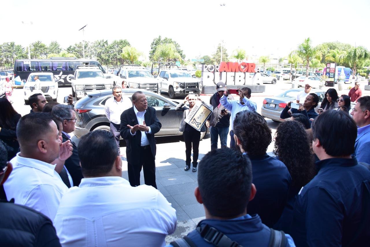 Puebla inaugura vuelo directo desde Newark con llegada de primeros pasajeros