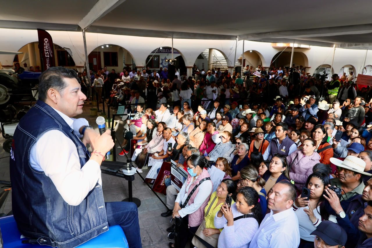 Impulsan desarrollo en Cuautinchán con apoyos al campo, vivienda e infraestructura