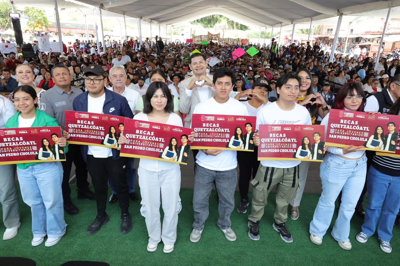 Consolidan transformación en la región de Cholula con apoyos integrales