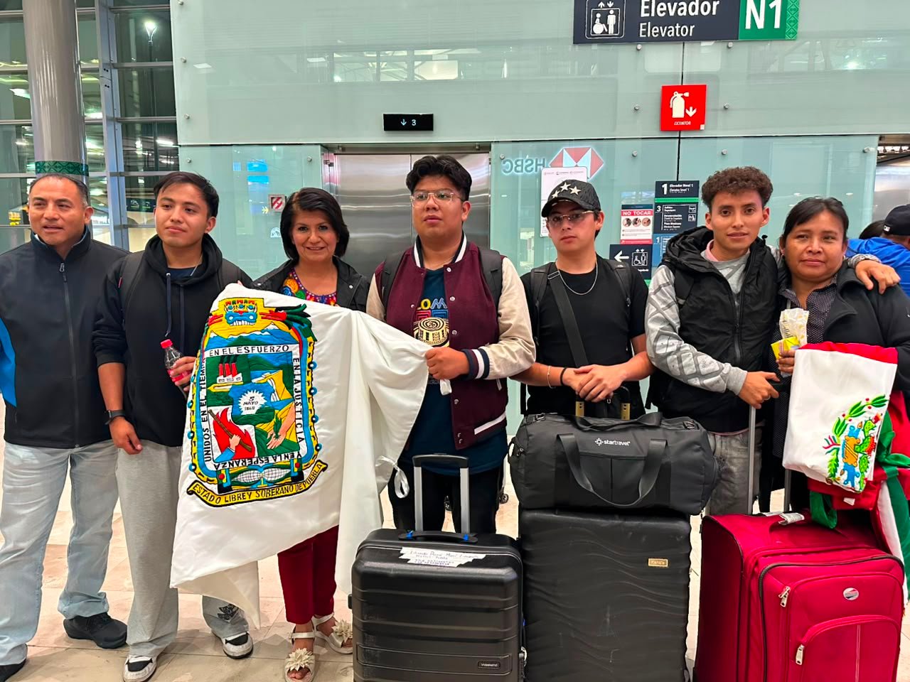 Estudiantes de la UTH regresan sanos y salvos tras sismo en Colombia