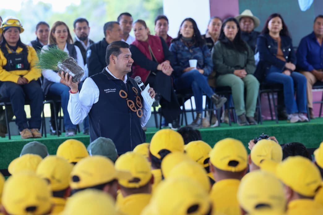 Puebla avanza en la recuperación de bosques y cuencas con la plantación de 177 mil 950 árboles