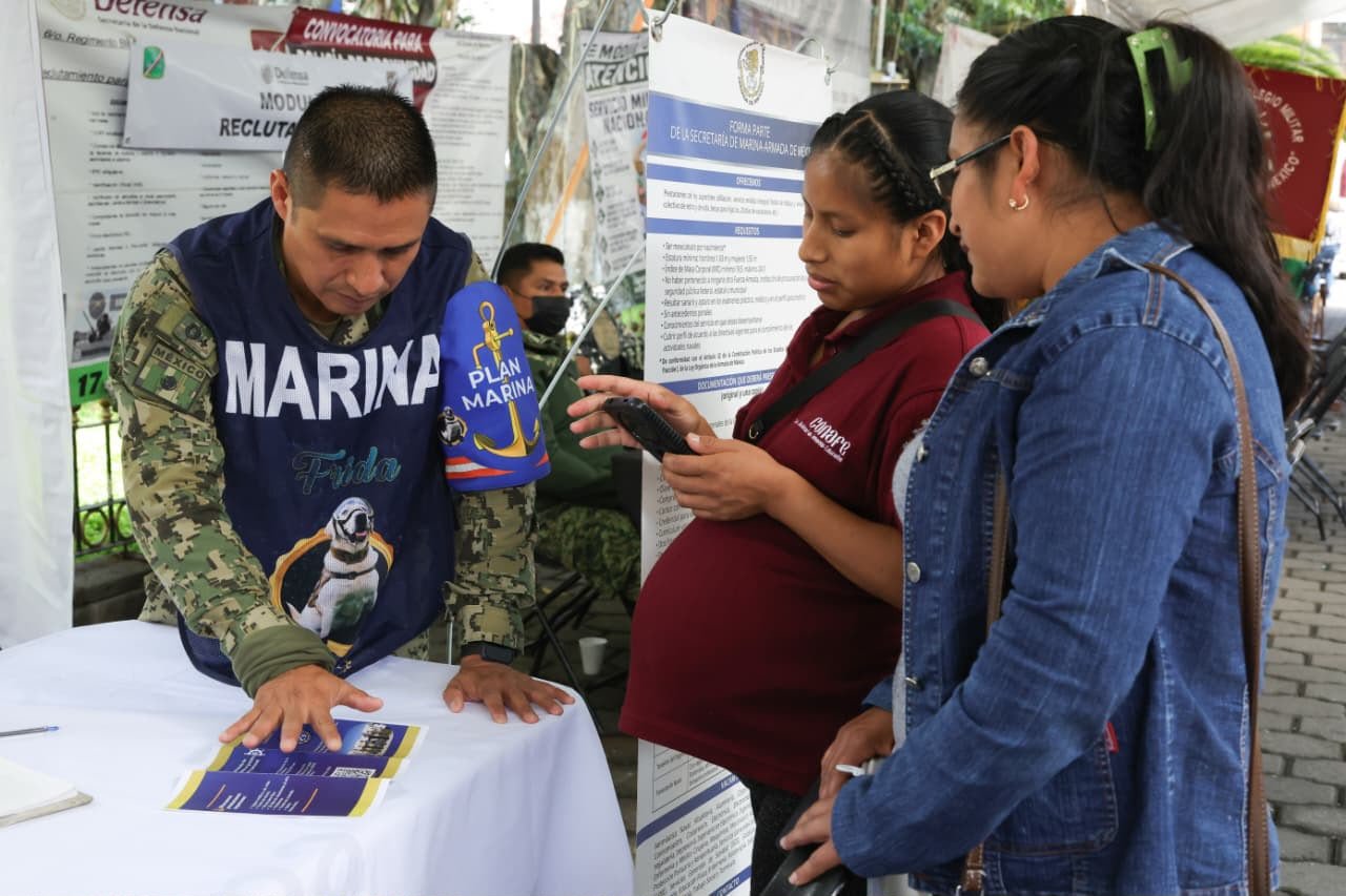 Acercan servicios de salud gratuitos y atención integral a familias de Huauchinango