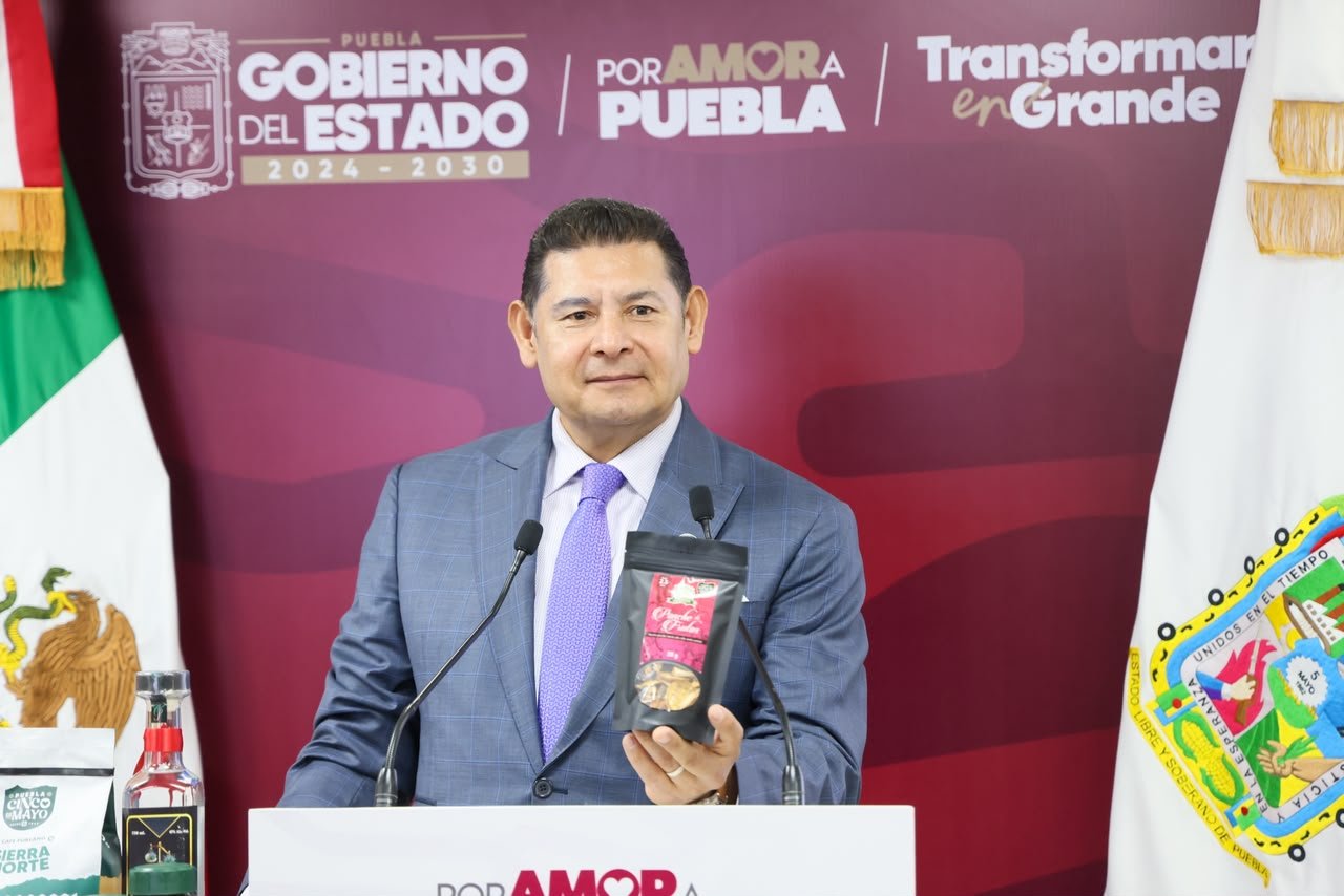 Tecnología y comercialización impulsan al campo poblano y fortalecen a pequeños productores